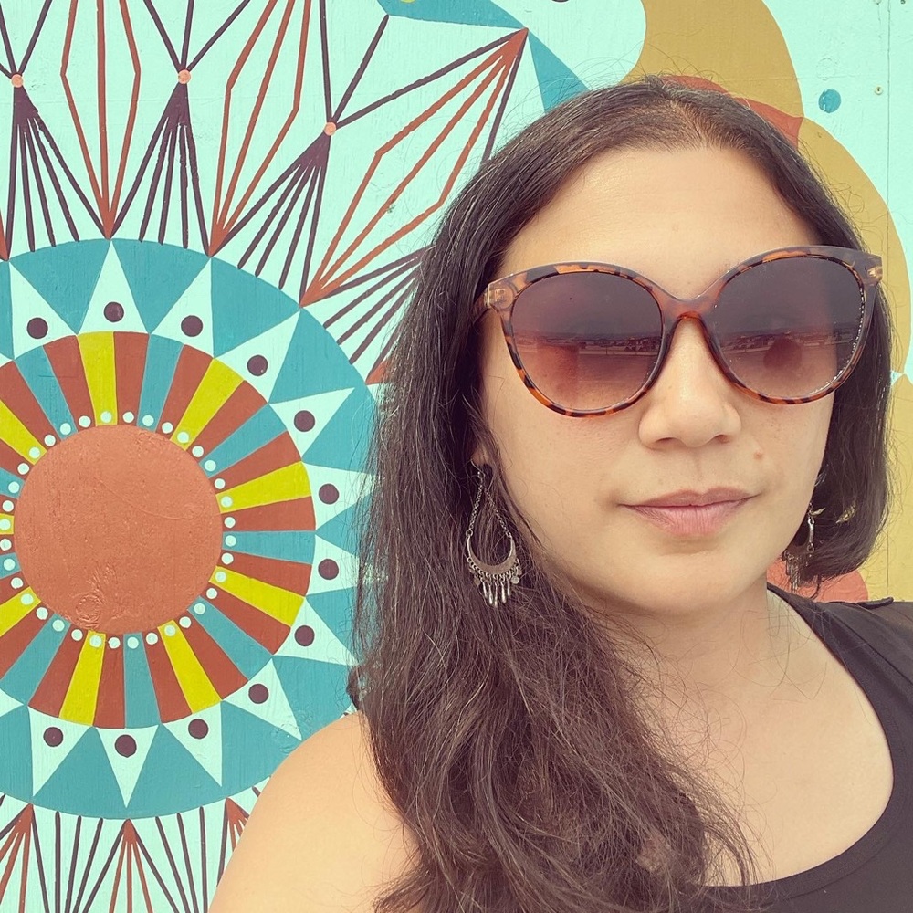 Meet your Posher, Jenn